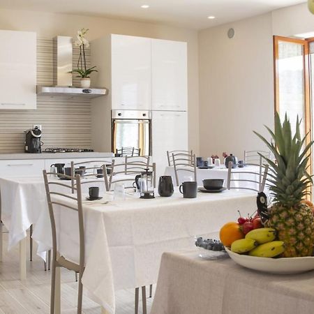 B&B Alba Sul Mare Guest House Massignano Zewnętrze zdjęcie