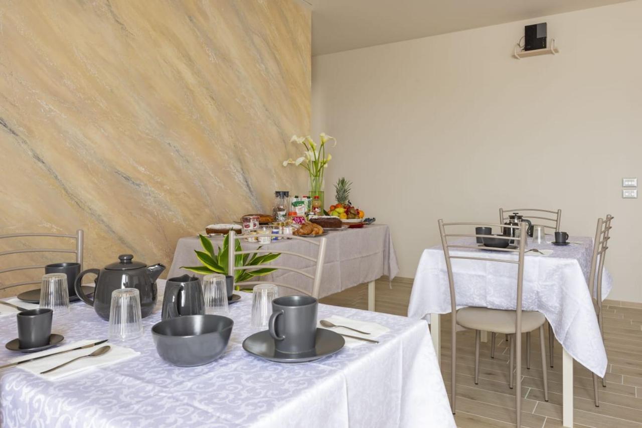 B&B Alba Sul Mare Guest House Massignano Zewnętrze zdjęcie